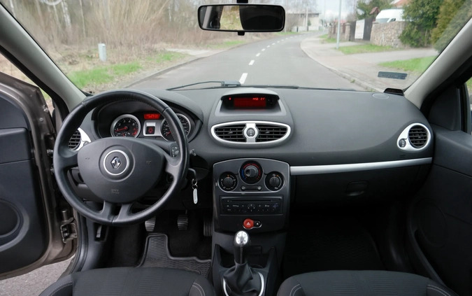 Renault Clio cena 16900 przebieg: 169300, rok produkcji 2011 z Trzebinia małe 497